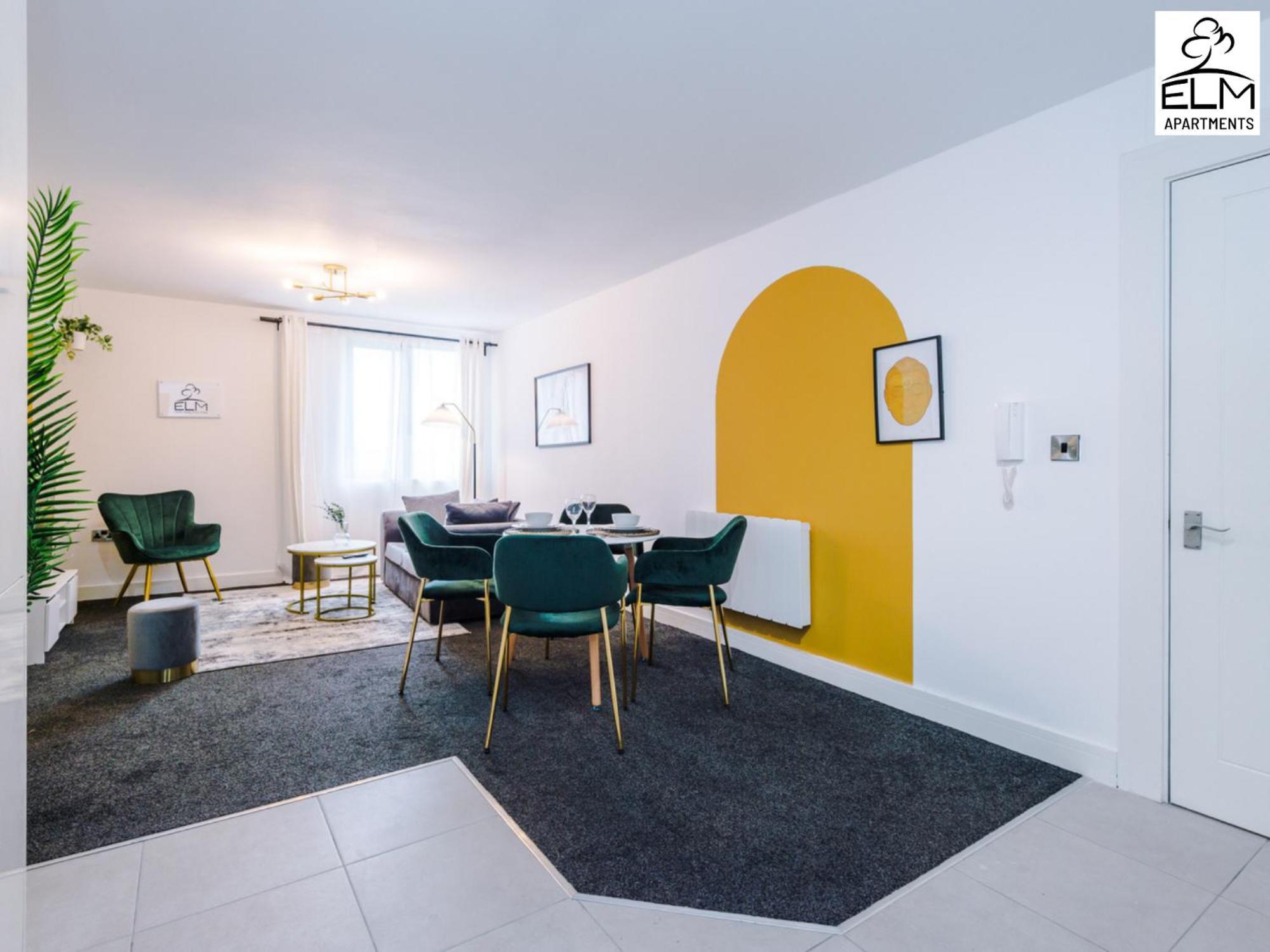 Elm Aparthotel , Collection Of Apartments Available Near Media City , Free Parking Manchester Exterior photo